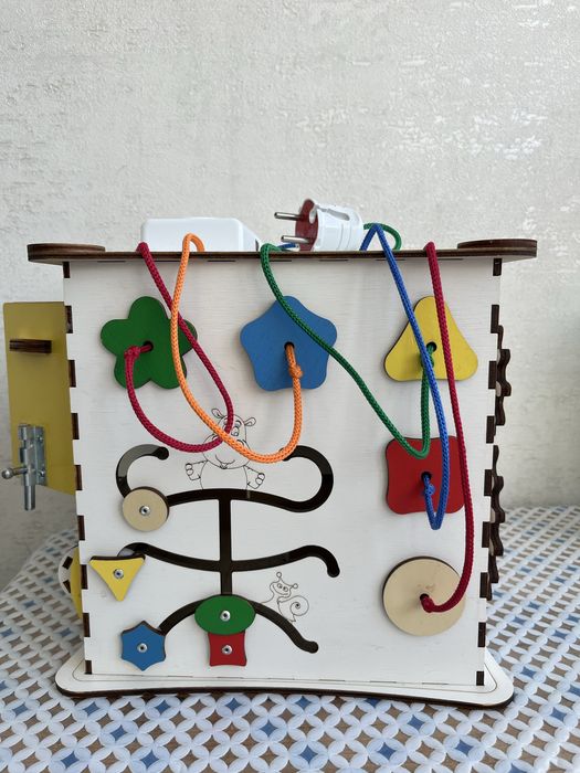 Бізі куб дитячий