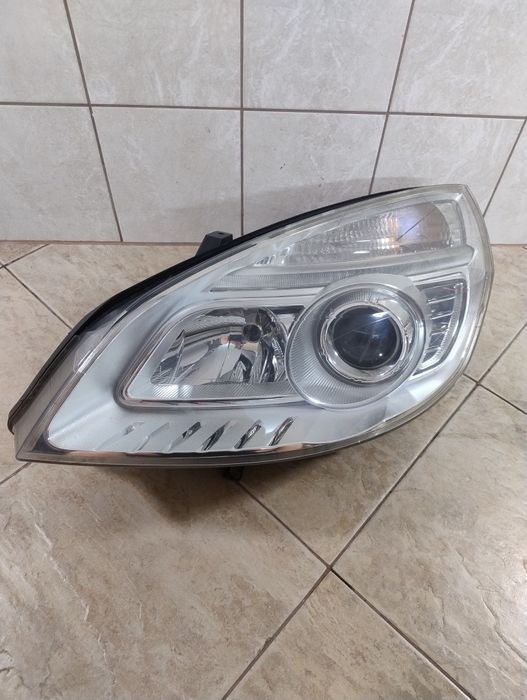 Renault scenic 2 II Lift lampa lewa przód reflektor hella Europa