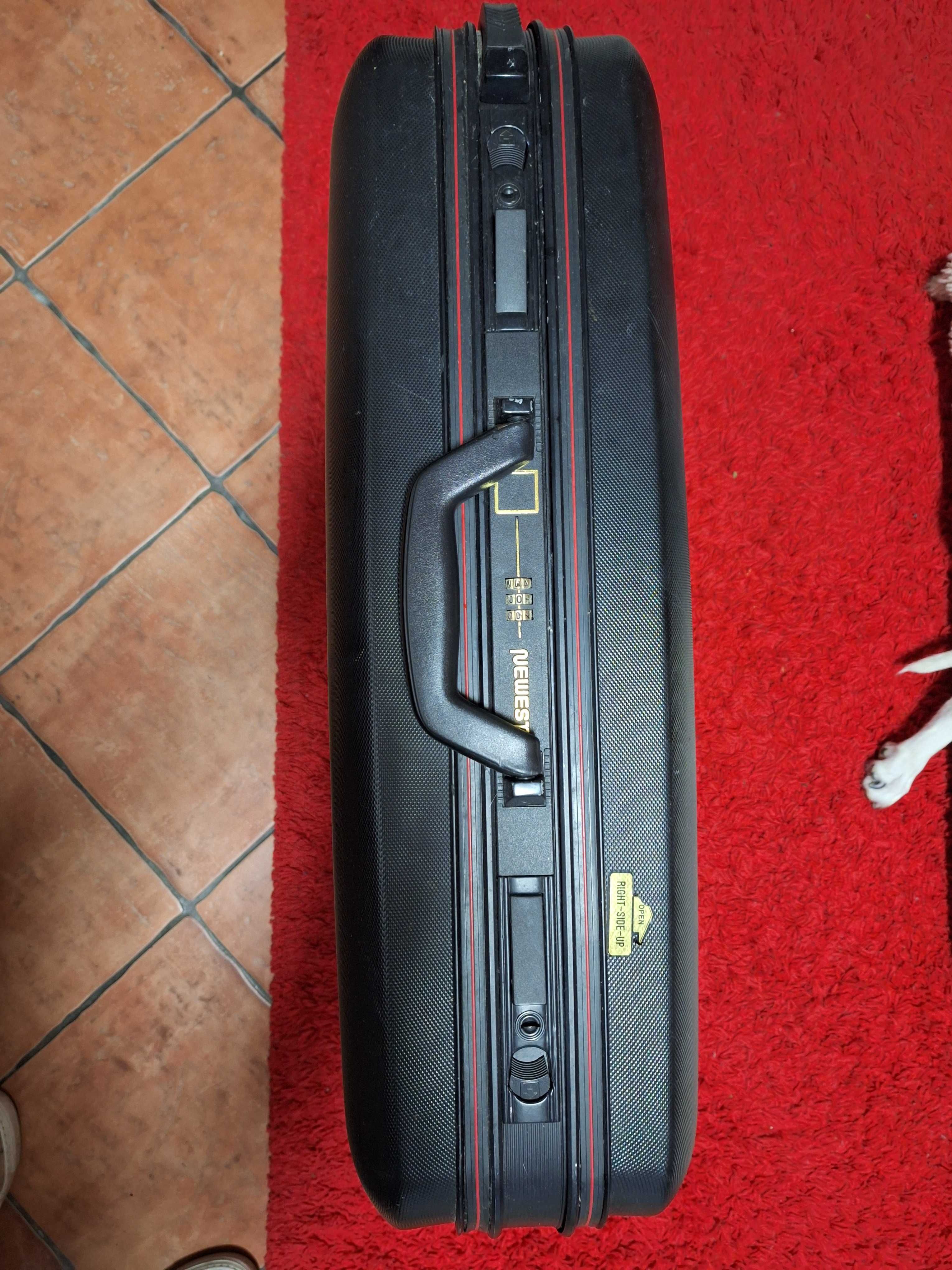 Mala de viagem  rigida Newest 0,62x0,50 (tipo Samsonit)
