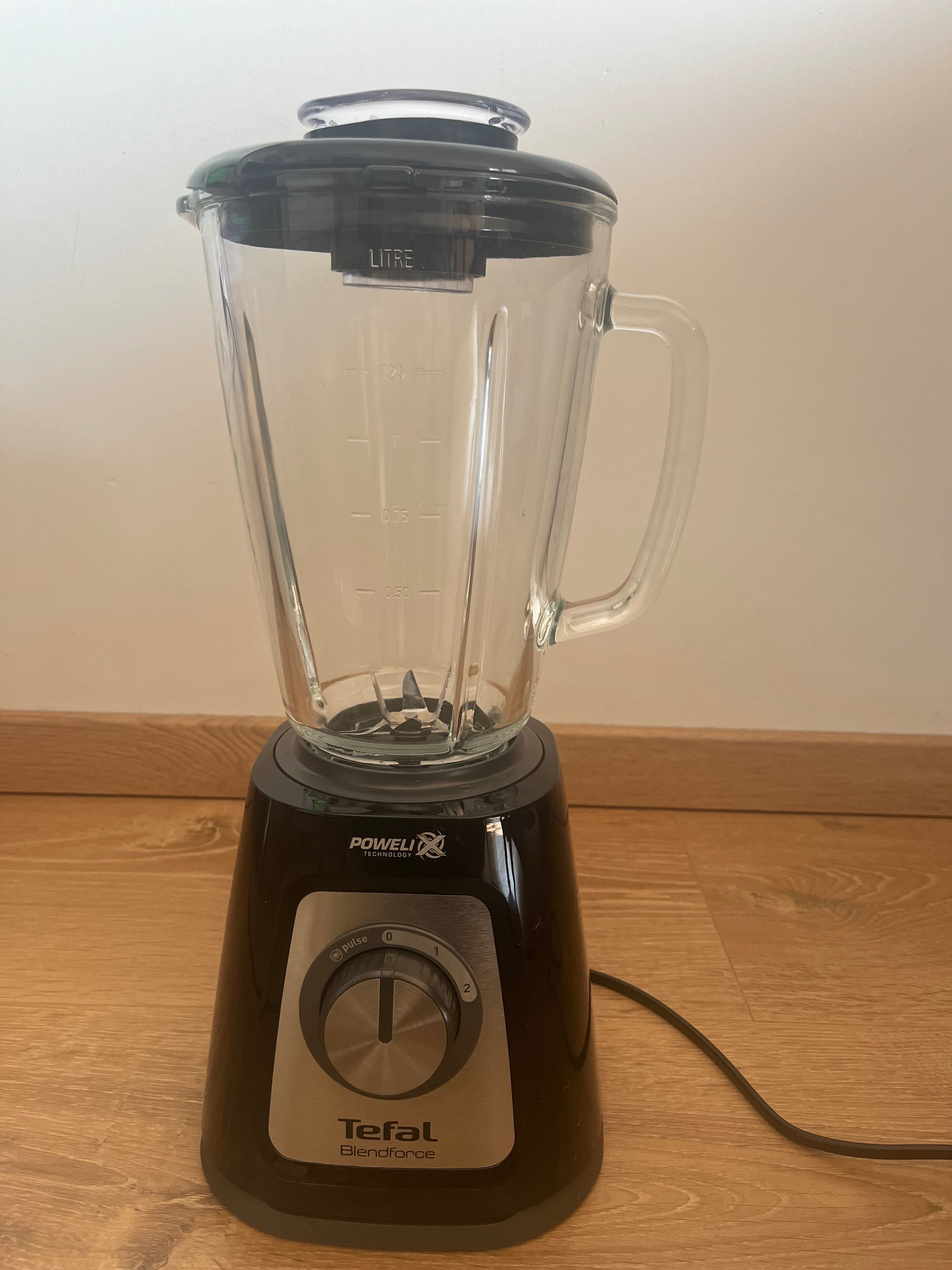 Blender kielichowy Tefal BlendForce 1.75L