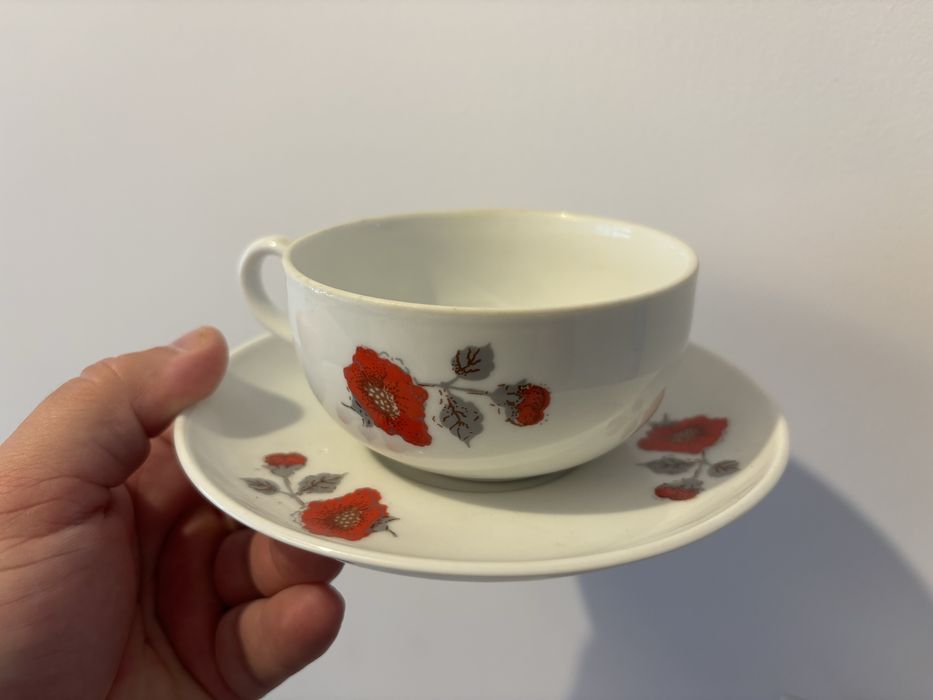 Porcelana Karolina – filiżanka ze spodkiem, wzór Maki