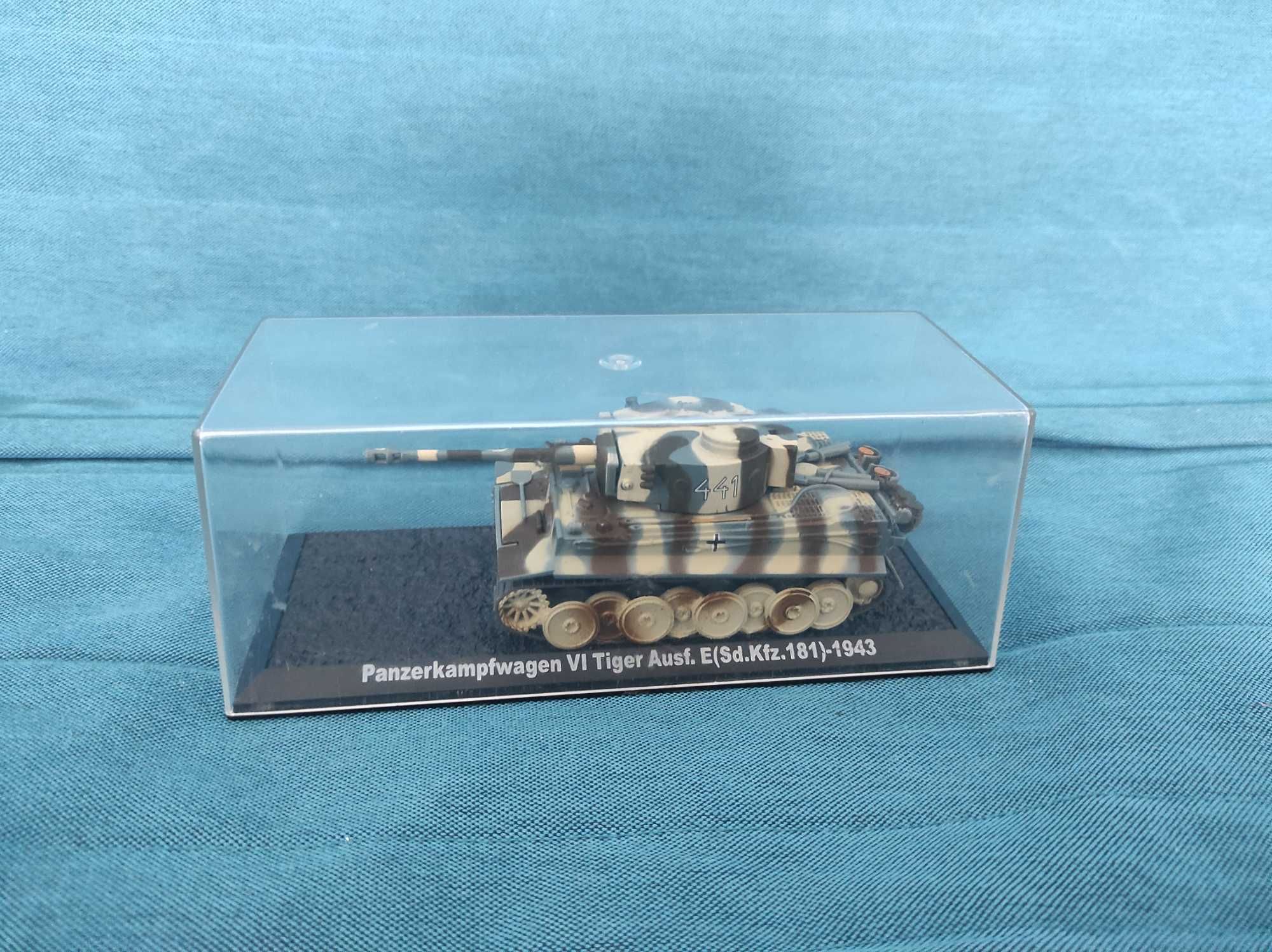 Czołg Tiger I w gablocie 1:72 plus czasopismo czołgi świata kolekcja!