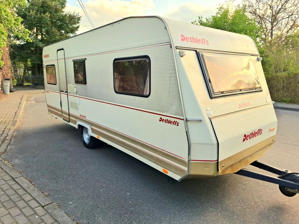 Dethleffs przyczepa kempingowa z przedsionkiem 1200dmc 97rok sucha !!