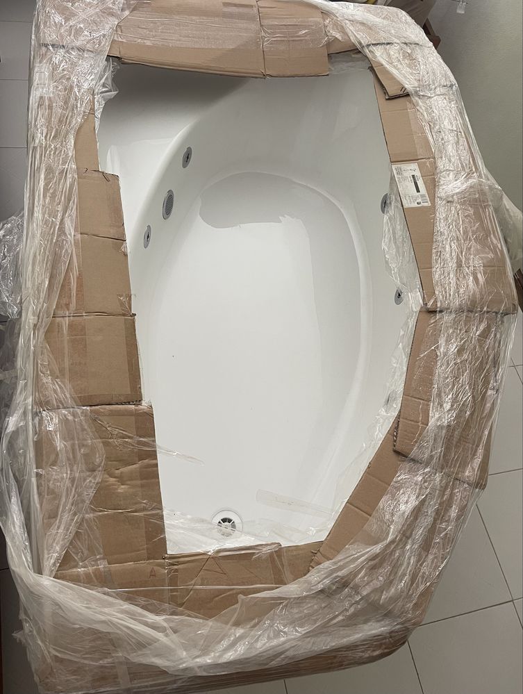 Banheira de hidromassagem, NOVO