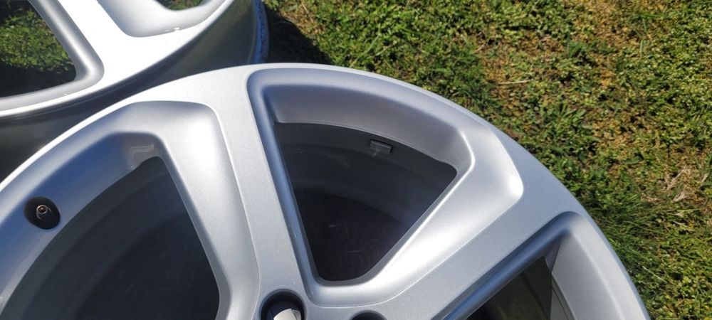 20" 5x112 Audi Q5 SQ5 A4 A6 Volkswagen Seat Skoda Oryginalne 8R0