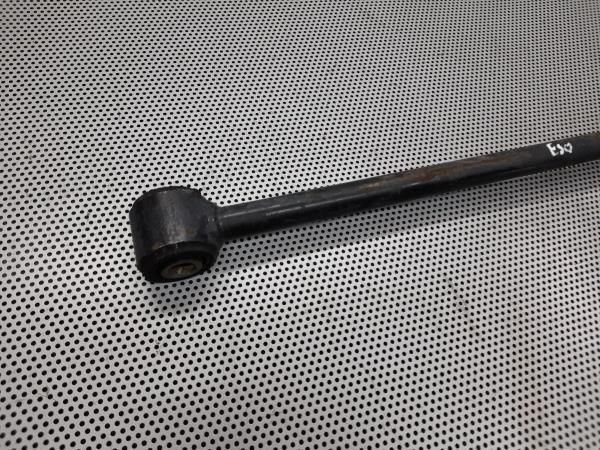 Braço de suspensão trás esquerdo TOYOTA Avensis Sedan (_T22_)