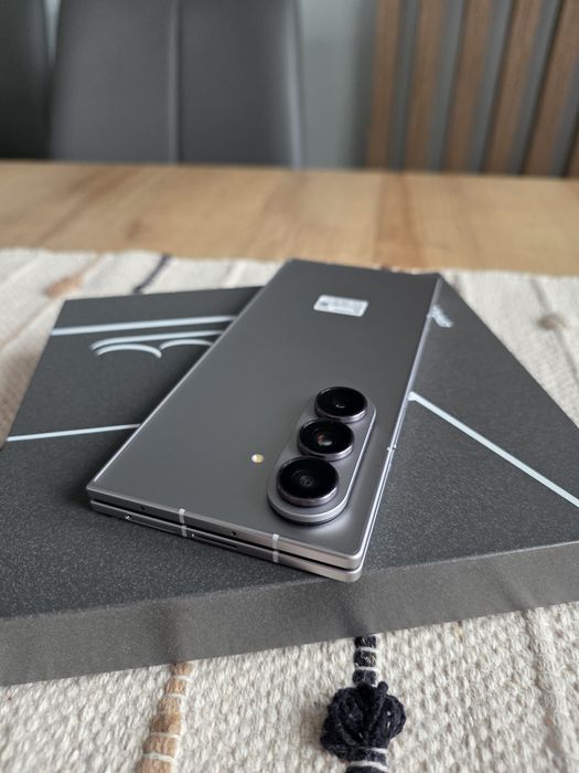 Samsung Galaxy Z Fold7, nowy.