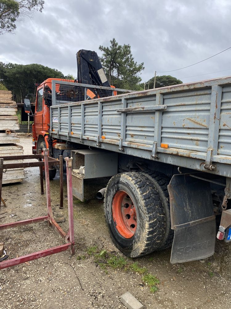 Scania 93M 210 tribasculante
