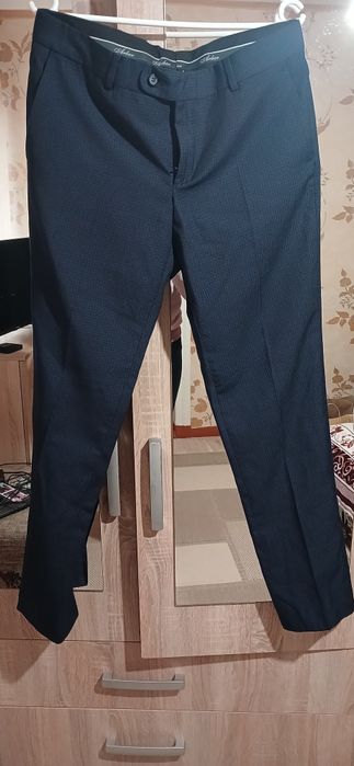 Чоловічи штани класичні  Arber
Брюки средней посадки, зауженные к низу