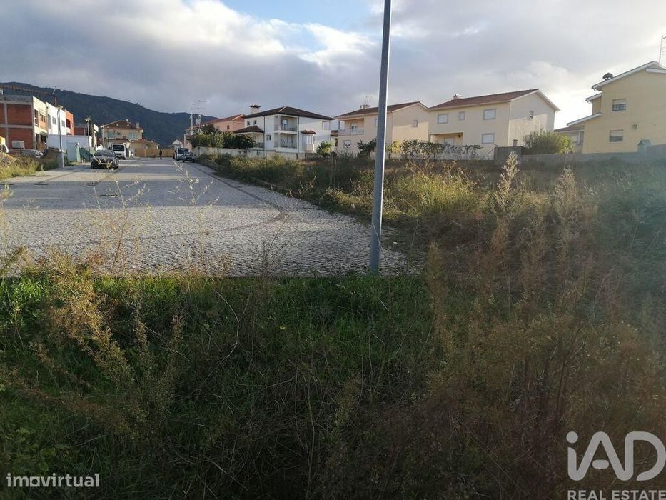 Terreno em Vilar de Nantes de 2686,00 m2