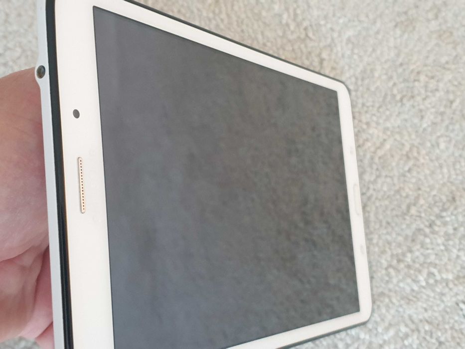 Samsung Galaxy Tab 4 8.0 LTE SM T-335 - Ładny!