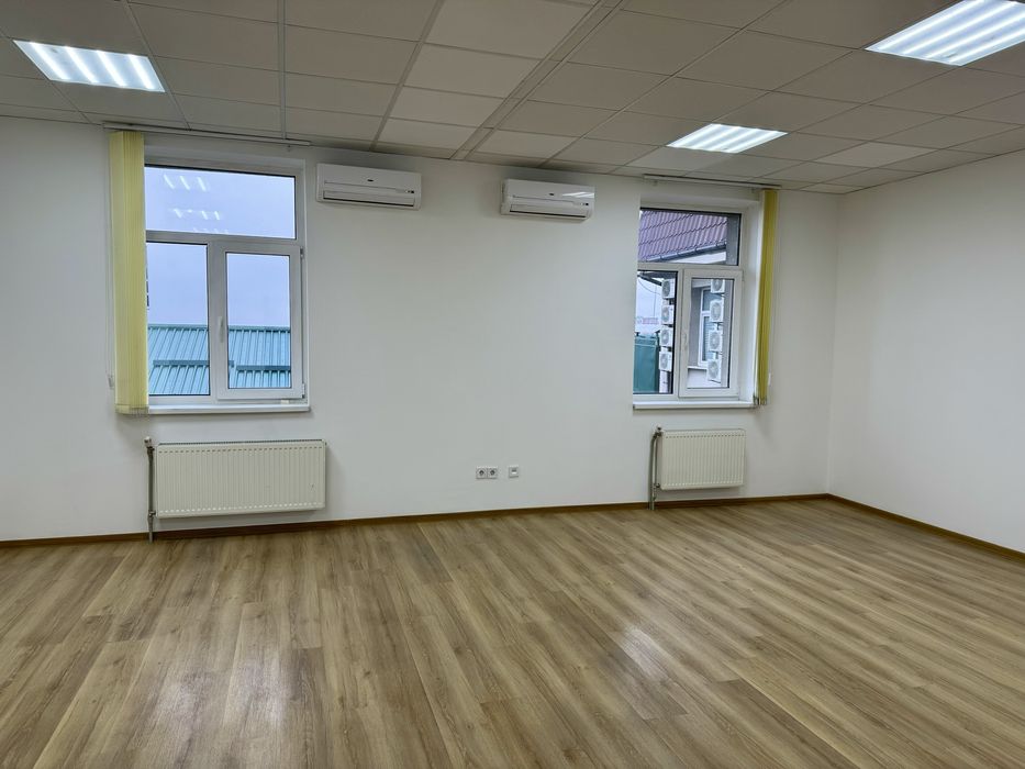 Оренда офісів від 20-35 (м2) в БЦ, біля Податкової