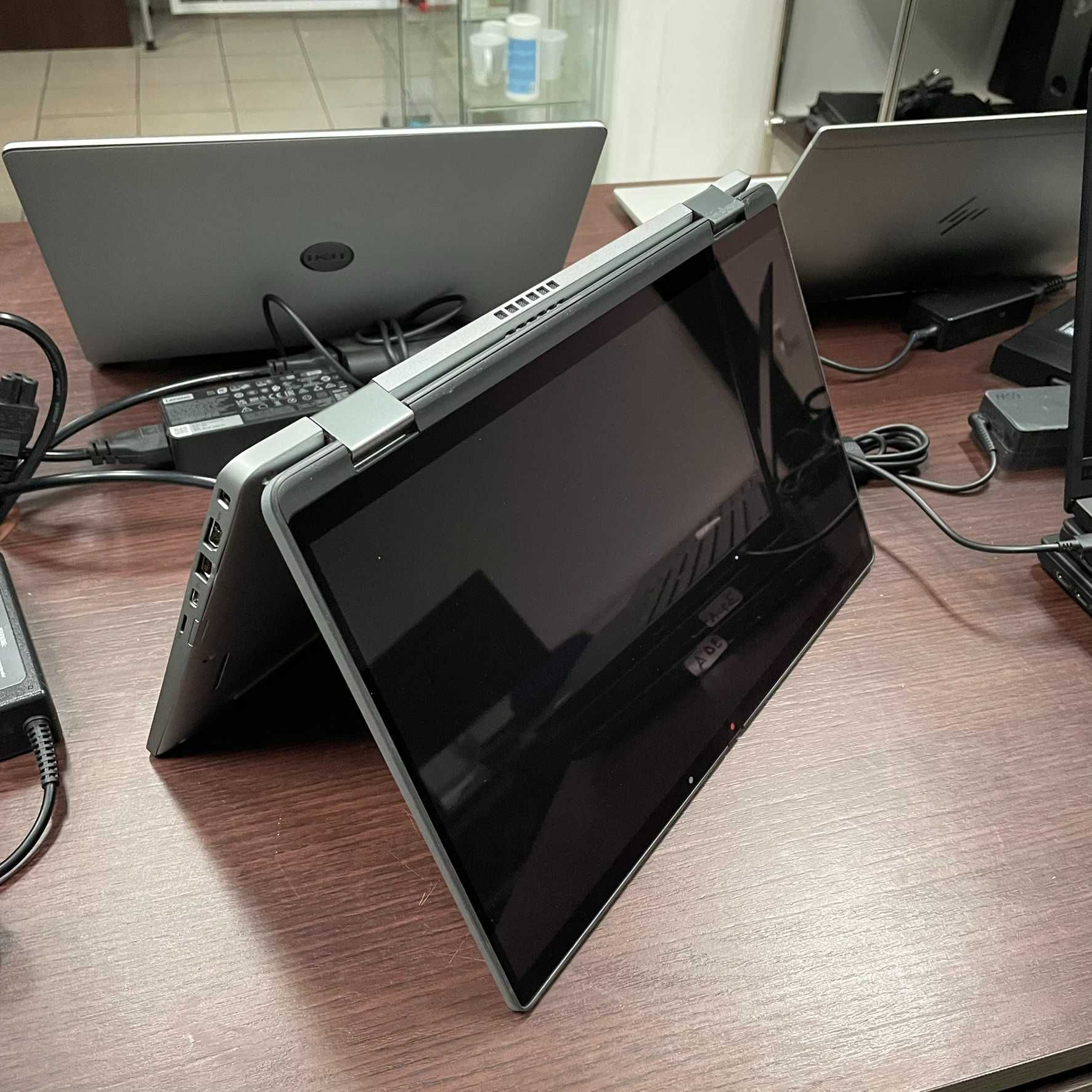 Dotykowy Laptop 2w1 14" Dell Latitude 7420 - i7 11GEN Iris 16GB 512SSD