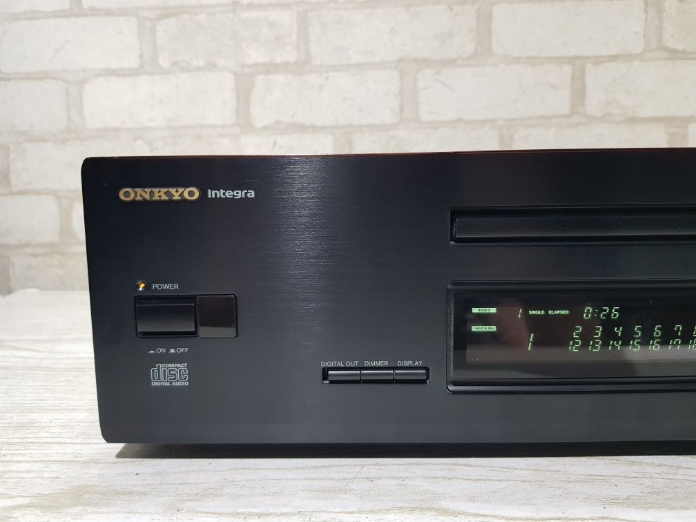 CD програвач/проигрыватель Onkyo DX-7711  б/у з Німеччини