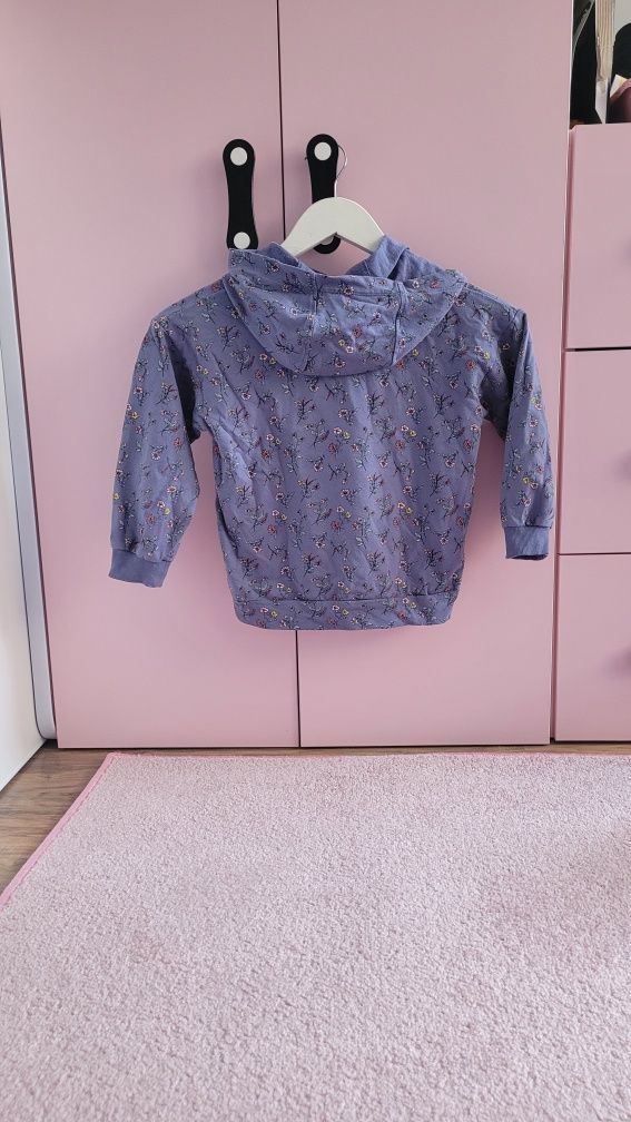 Bluza z kapturem dla dziewczynki Sinsay rozmiar 122
