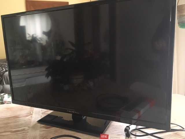TV CROWN Led 32" (70x40)