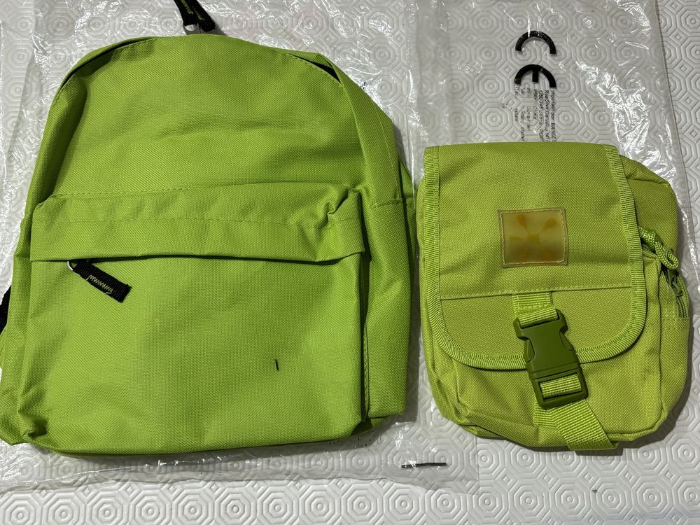 Conjunto Novo de Mochila e Bolsa Tiracolo criança