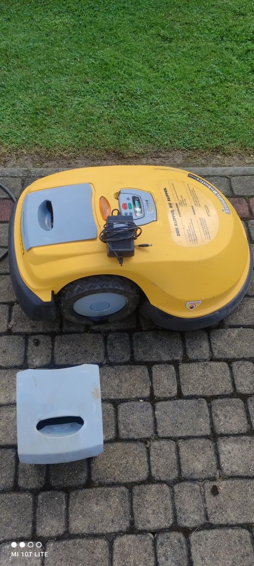 Robot koszacy Friendly Robotics RL500.