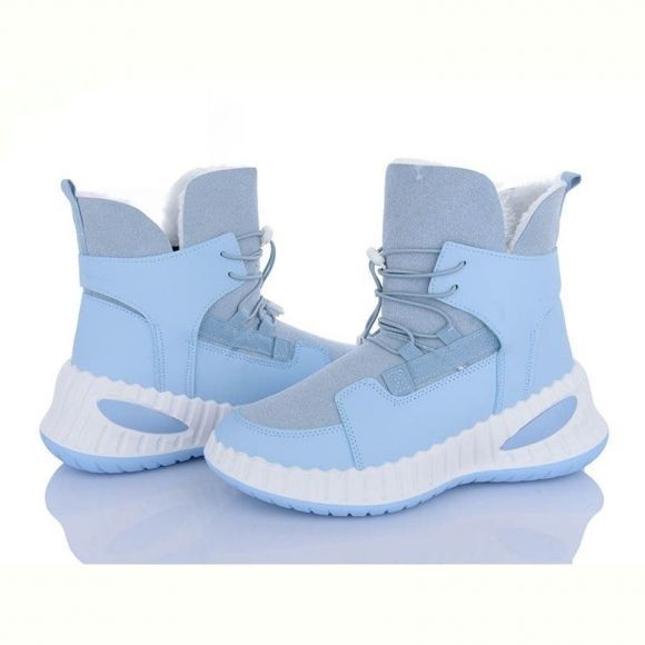 Жіночі черевики.