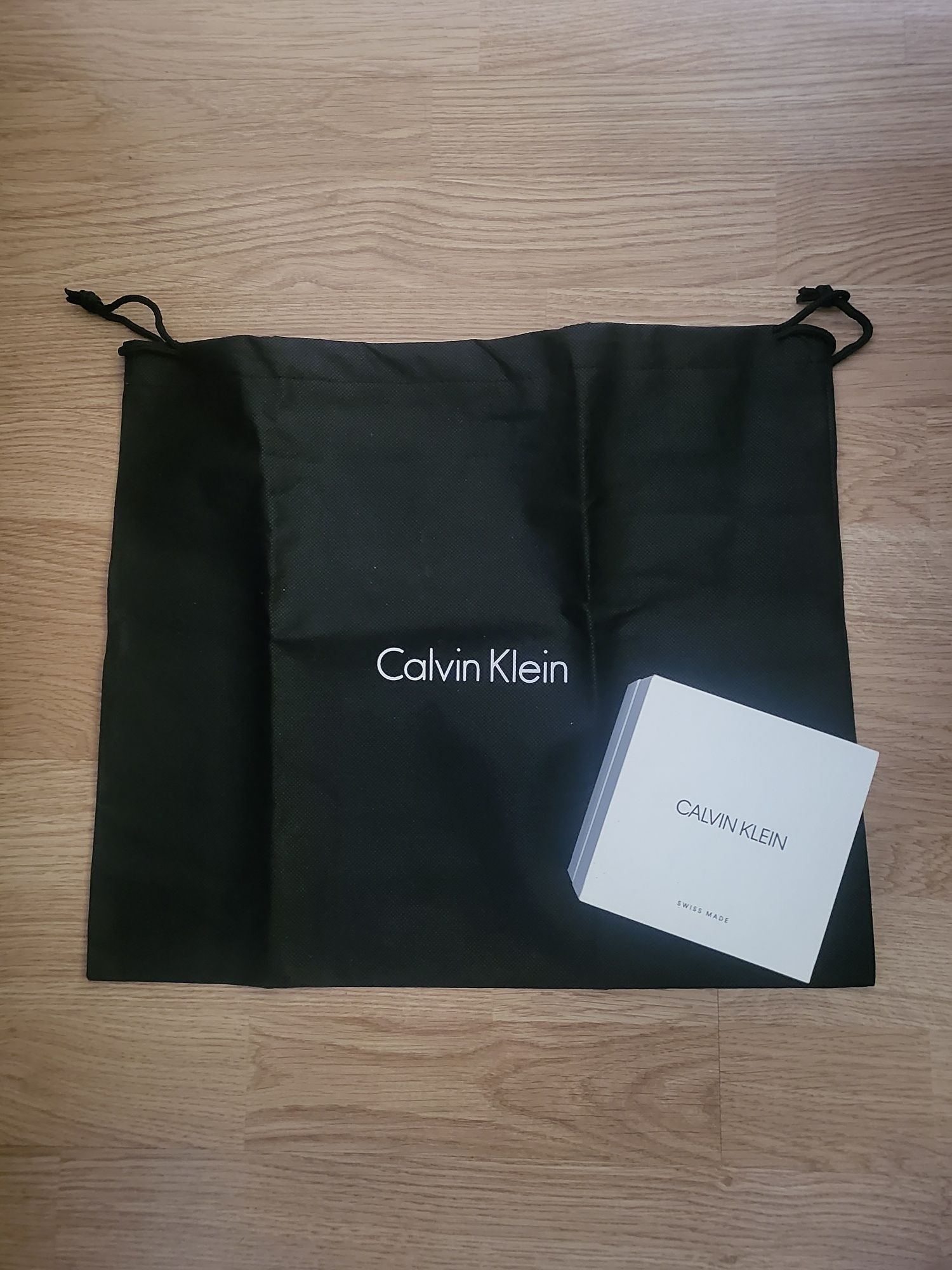 Pudełko + worek po zegarku Calvin Klein
