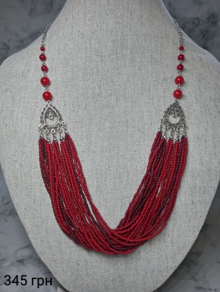 Бусы красные из бисера, корали, однорядные красные, черные белые,кулон