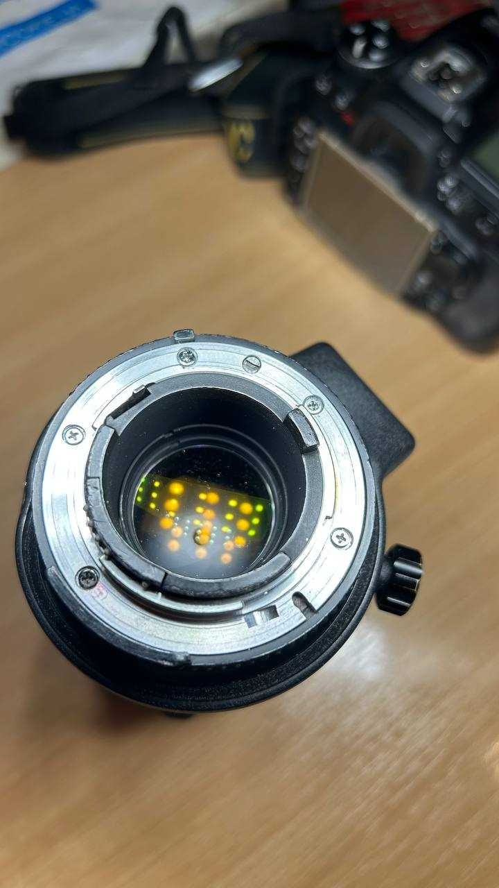 Объектив Nikon ED AF Nikkor 80-200mm 1:2.8D MK3