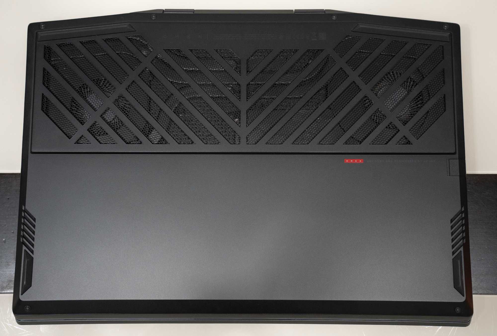 HP OMEN X2S  i9-9880H dla grafika 2 ekrany