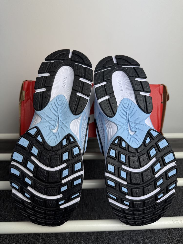 Кросівки Nike V5 RNR