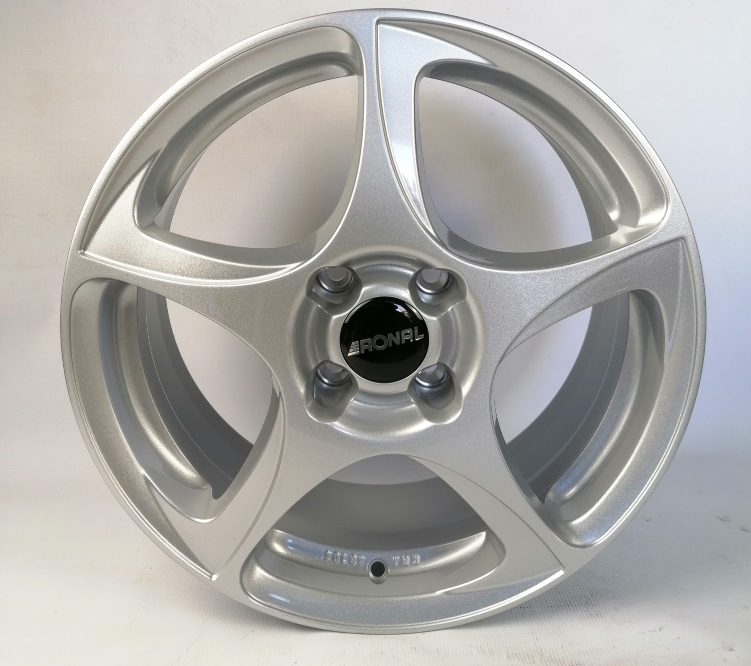 #R01 Alufelgi R17 4x108 ET40 Ford Honda Hyundai KIA Mazda