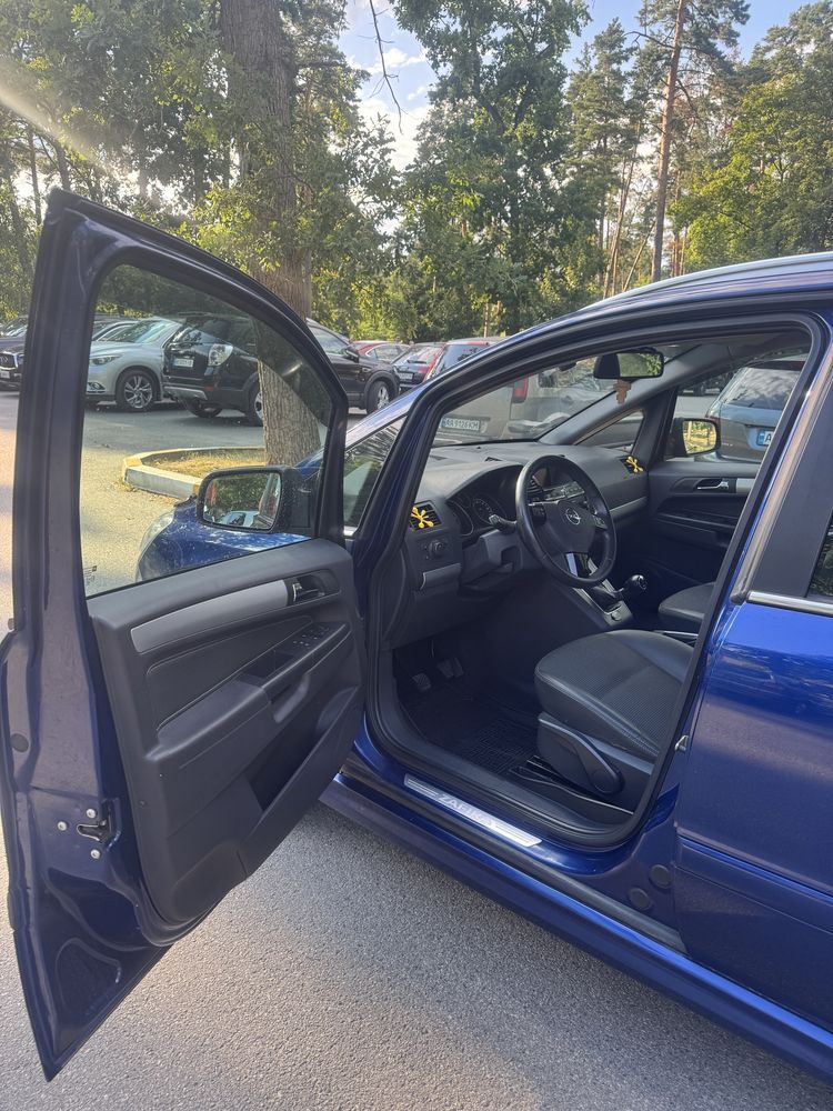 Opel Zafira B Ops 1.9 cdti