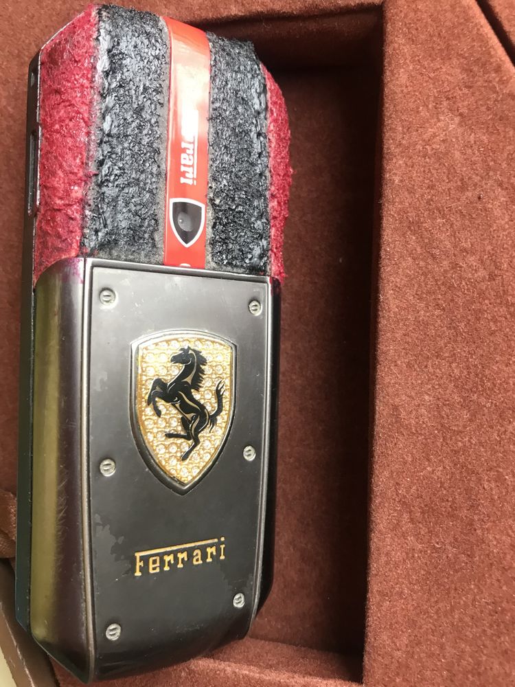 Ferrari Мобильный Телефон на 2 симки пересылаю Украина