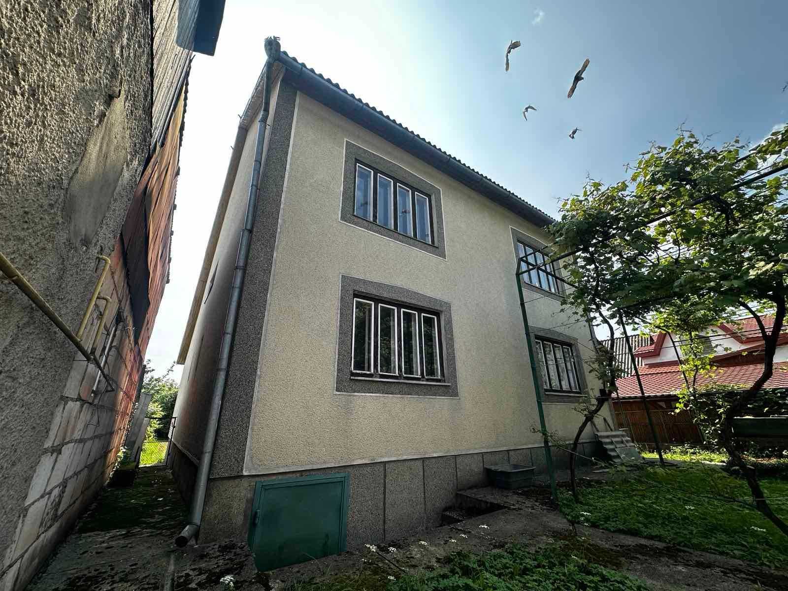Продається будинок в смт. Буштино