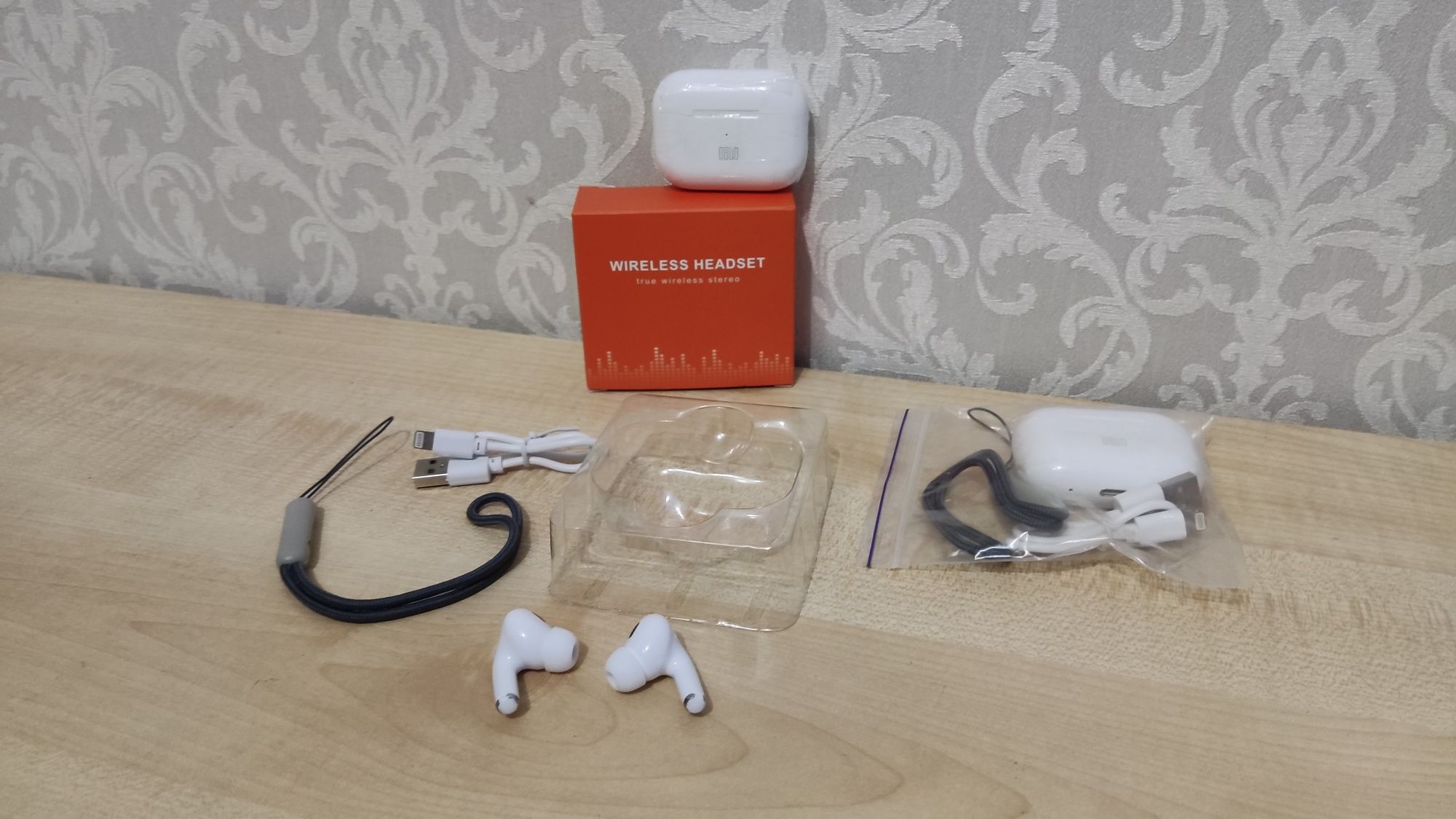 Беспроводные вакуумные наушники Xiaomi Bluetooth 5.0 White вкладиші