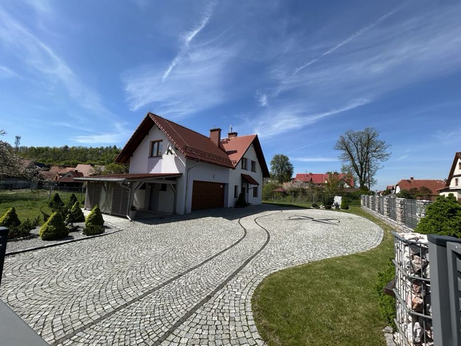 Nowy dom Osiedle Czarne (wyposażony gotowy do zamieszkania)