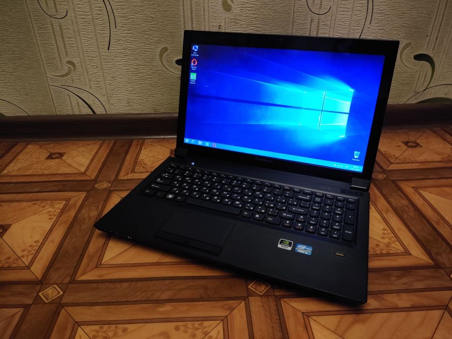 Lenovo V570C intel i5/RAM 12/SSD 120GB/HDD 500GB/Nvidia GT 410
