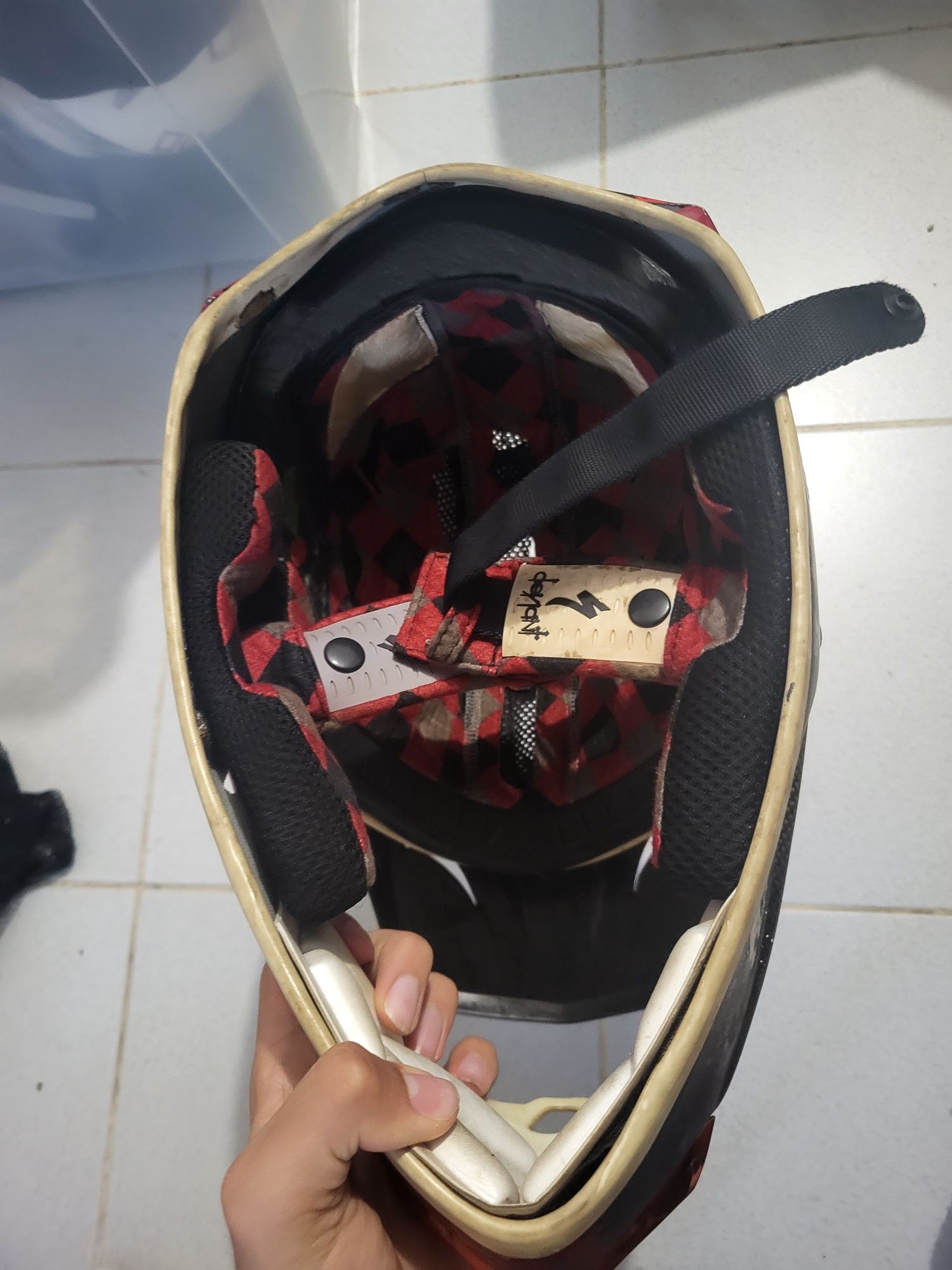 Capacete Specialized Deviant
