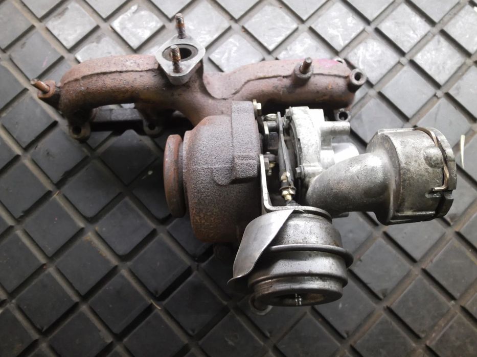 TURBINA TURBOSPRĘŻARKA VW TOURAN I 1 1T0 AUDI A3  1.9 TDI BXE 038253016K GOLF V SEAT LEON TOLEDO ALTEA