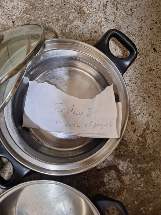 Zestaw garnków ze stali nierdzewnej patelnie