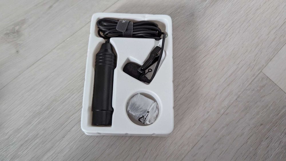 Професійний петличний мікрофон Comica CVM-V02O XLR 1.8м