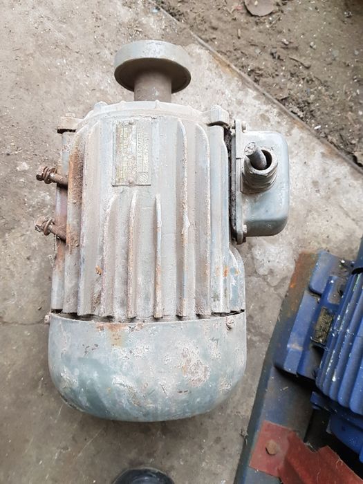 Sprzedam pompy i ślniki elektryczne