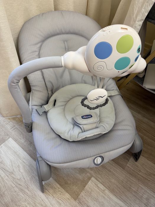 Крісло гойдалка Chicco 0-18 міс