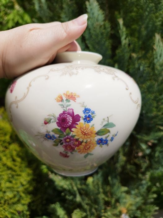 Фарфоровая ваза для цветов Weimar