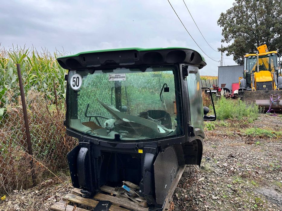 Kabina John Deere  Nowa 6115R-6150R-do różnych modeli