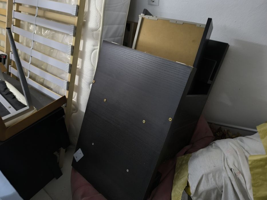 Cama de casal -para desocupar