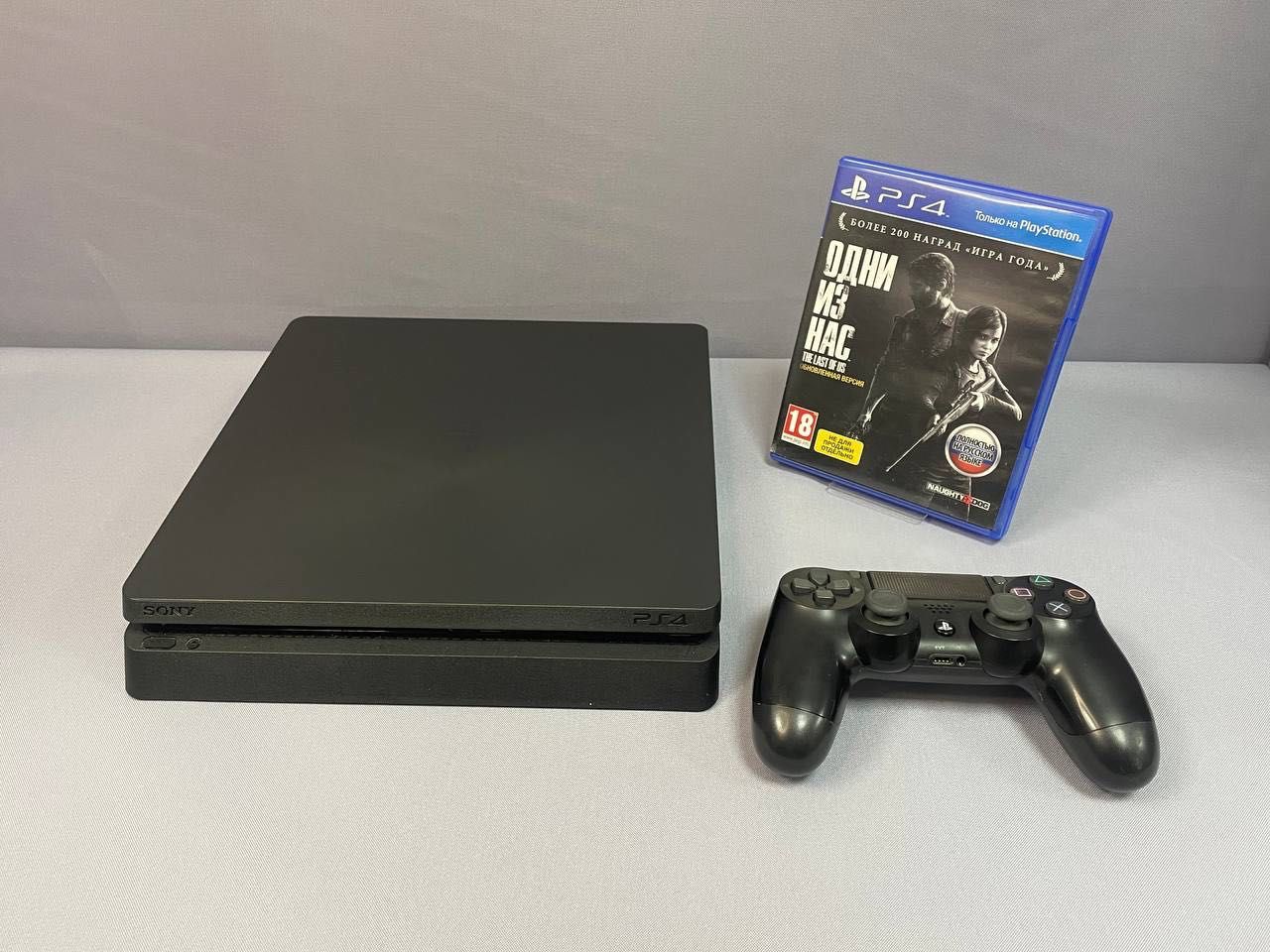 PlayStation 4 slim 1tb
