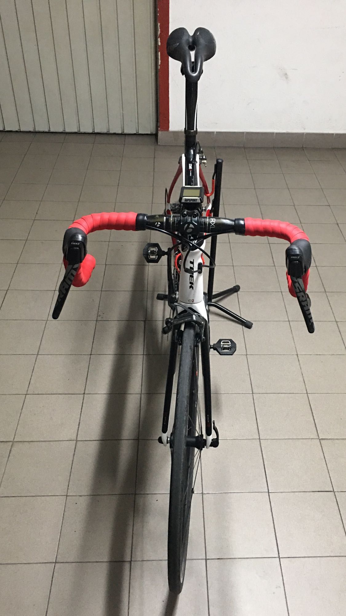 Trek Domane Six Full Carbono