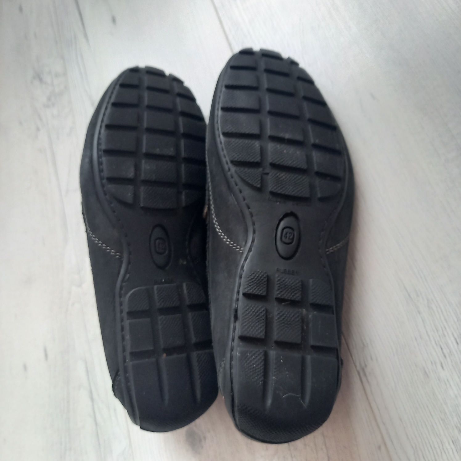 Męskie mokasyny buty skórzane 42 wsuwane czarne półbuty kryte wygodne