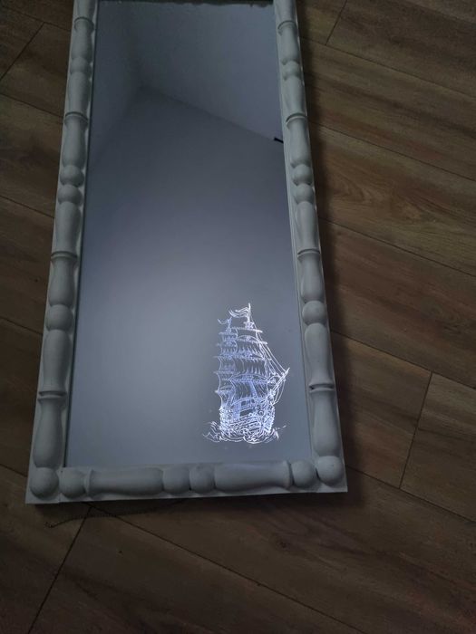 Lustra recznie grawerowane