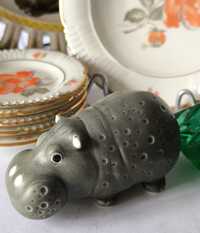 Figurka hipopotam piękna stara ceramika