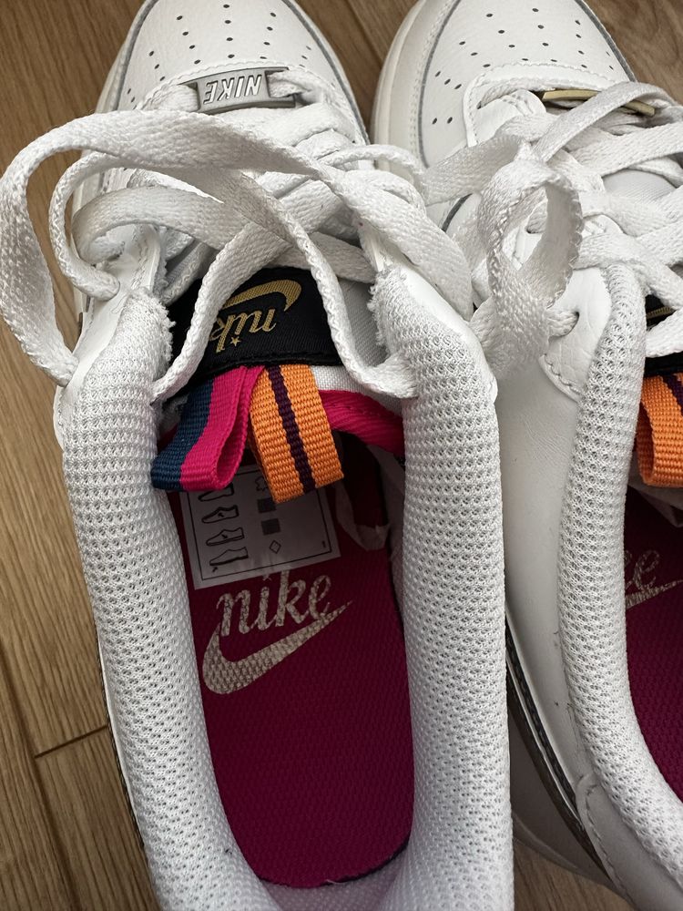 Białe Nike Air Force 1 LVB (GS) 24.5 cm